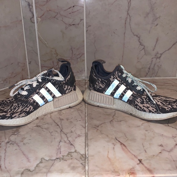 Women’s reflective NMDS - Picture 2 of 4